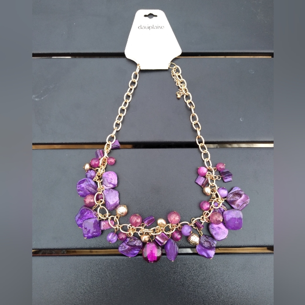 NWT Carol Dauplaise Gold Coloured Necklace, Dangling Purple Stones, 18-2…